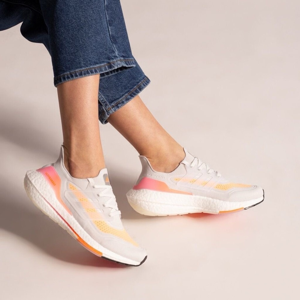 Adidas Ultraboost 21 Crystal White Acid Orange Shoes Women 7 FY0400 Athleisure‎
